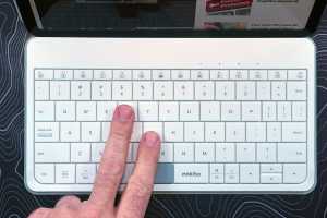 Mokibo Fusion review: A bad keyboard and a bad touchpad in one